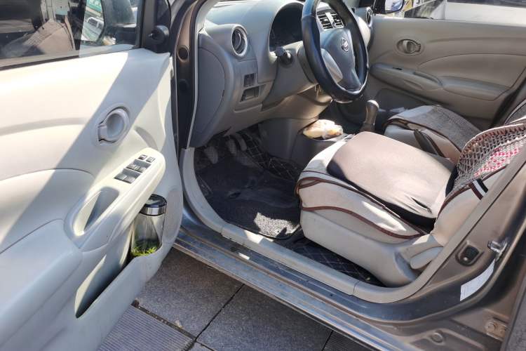 Used Nissan Sunny 2015 1.5XE Manual Comfort Edition
