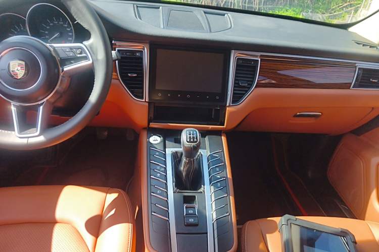 Used Zotye SR9 2017 2.0T Manual "Ultimate Road" Edition
