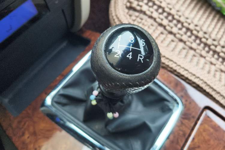 Used GAC Trumpchi GA5 2012 1.8L Manual Elite Model Gear Lever