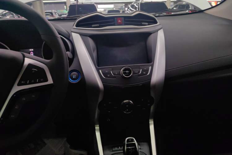 Used BYD Yuan New Energy 2018 EV360 Smart Connected Cool Model