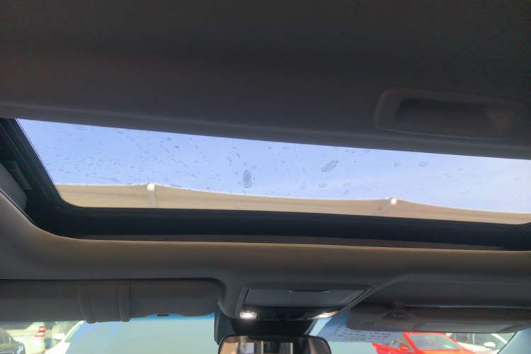 Used Honda Elysion 2024 2.0L eHEV Luxury Edition