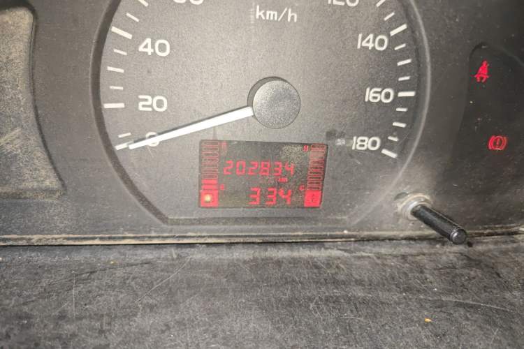 Used Wuling Rongguang 2014 1.2L S Base Model
