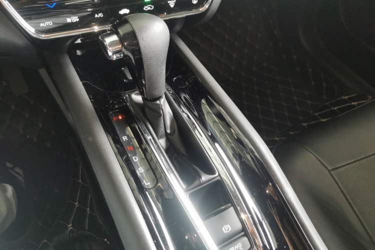 Used Honda Vezel 2019 220 TURBO CVT Elite Edition China VI