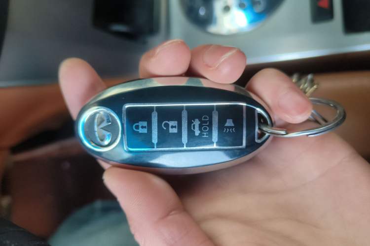 Used Infiniti FX 2007 FX35 Supreme Edition Vehicle Key