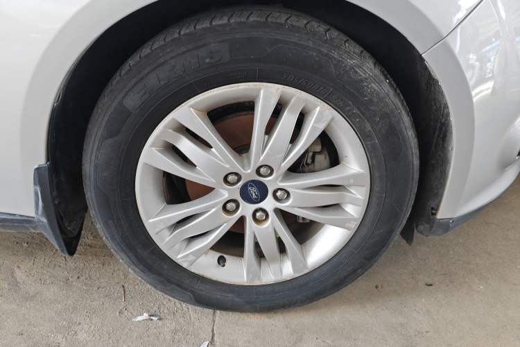 Used Ford Focus 2012 Sedan 1.6L Manual Comfort Model