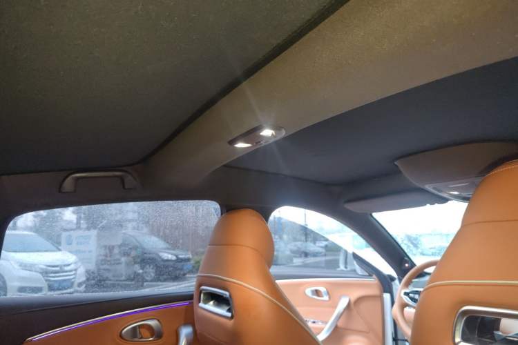 Used ORA Lightning Cat 2022 555 km Luxury Edition