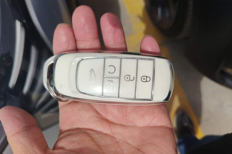 Used AION Y 2023 Younger Star Edition Vehicle Key