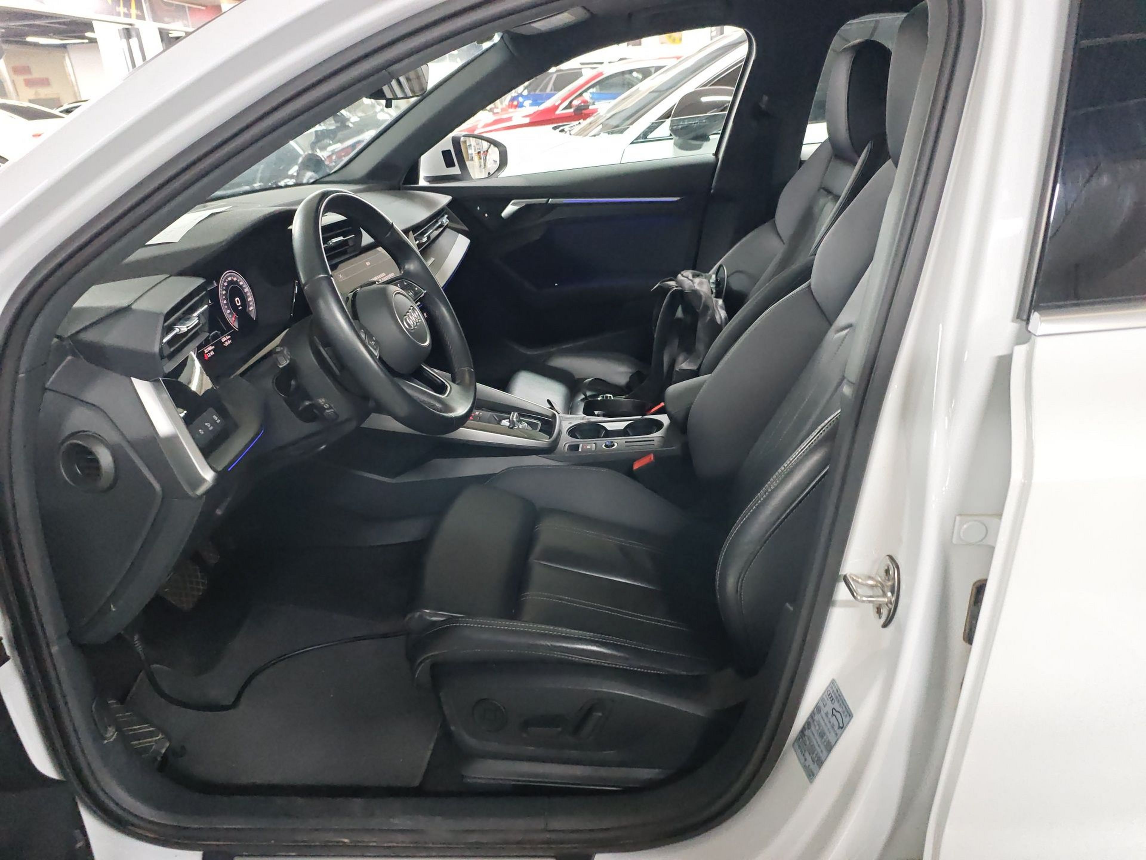 Interior delantero