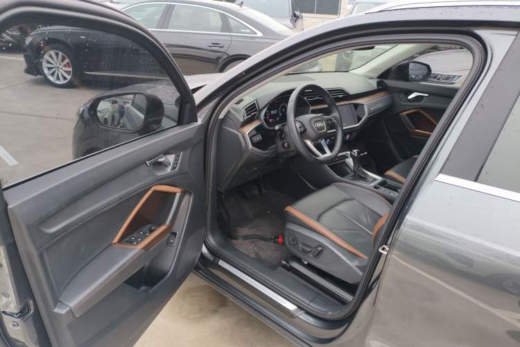 Used Audi Q3 2021 35 TFSI Fashionable and Elegant Model