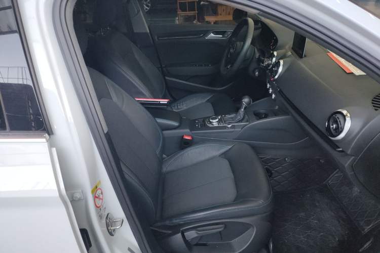 Used Audi A3 2020 Limousine 35 TFSI Fashion Edition China VI Emission Standard