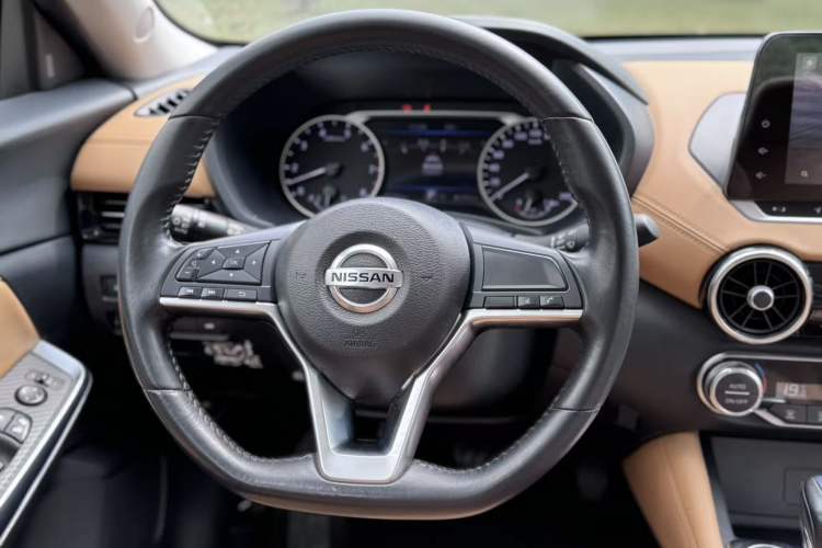 Used Nissan Sylphy 2021 1.6L TOP CVT Luxury Edition Steering Wheel