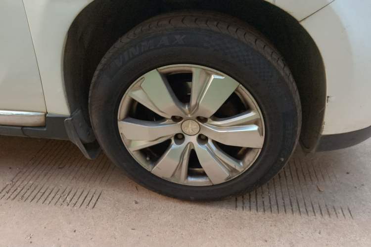 Used Peugeot 2008 2014 1.6L Automatic Fashion Edition
