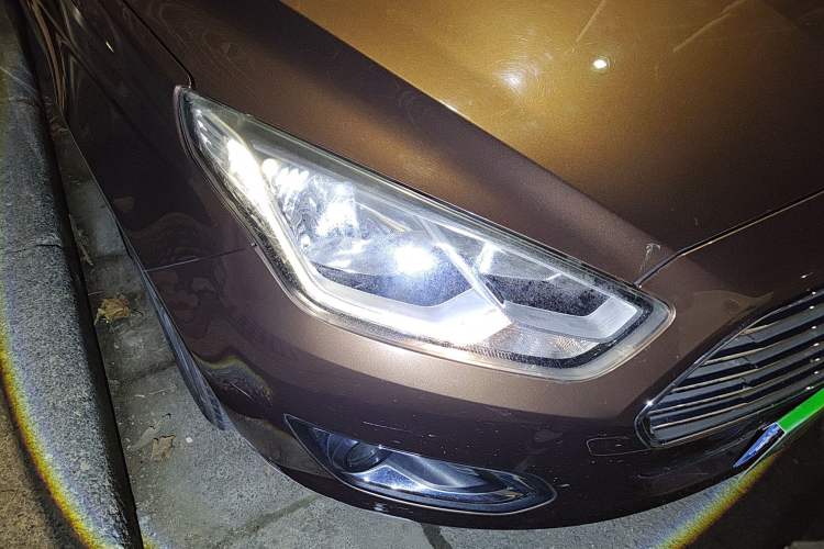 Used Ford Escort 2015 1.5L Automatic Fashion Model