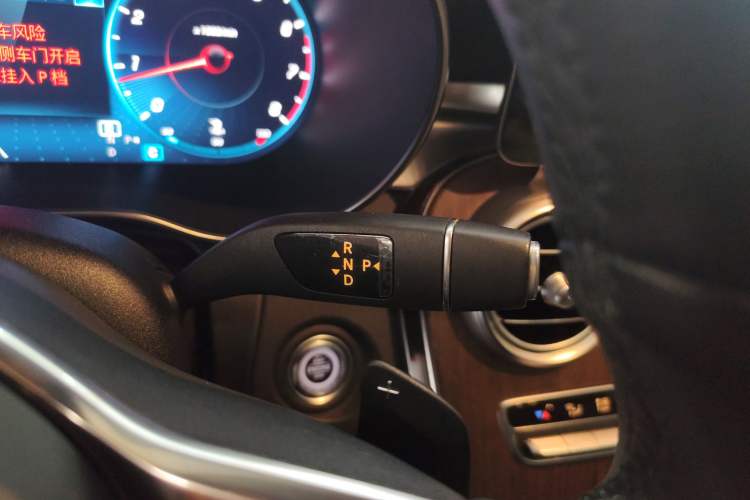 Used Mercedes-Benz GLC 2020 Facelift GLC 300 L 4MATIC Dynamic Edition
