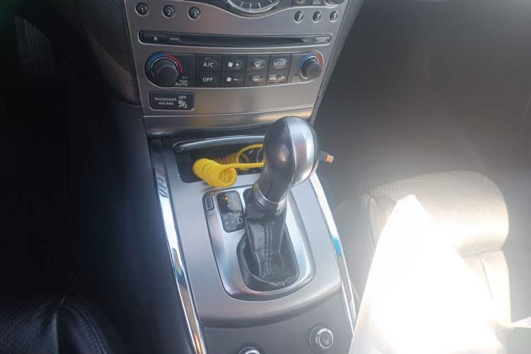 Used Infiniti G Series 2010 G25 Sedan Luxury Sport Edition