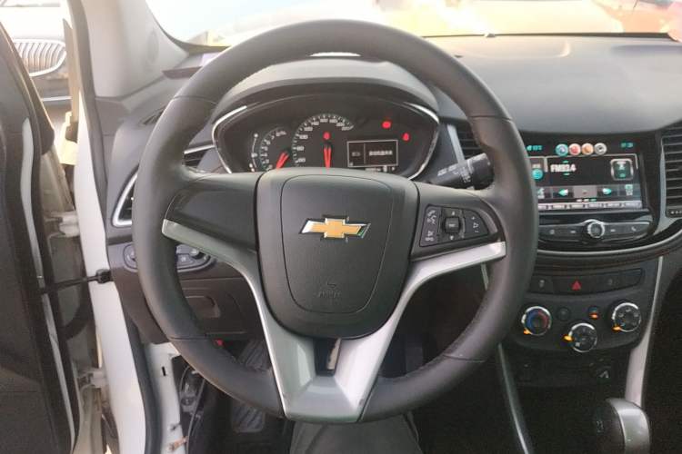Used Chevrolet Trax 2017 1.4T Automatic Two-Wheel Drive Luxury Version
