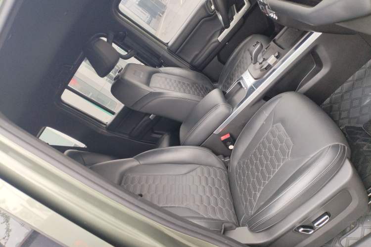 Used 212 T01 2025 2.0T Changfeng Right Front Seat