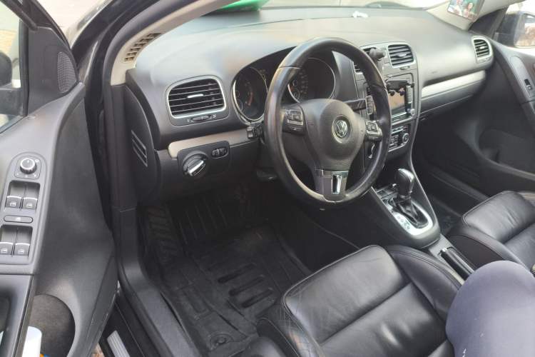 Used Volkswagen Golf 2012 1.4TSI Automatic Luxury Edition
