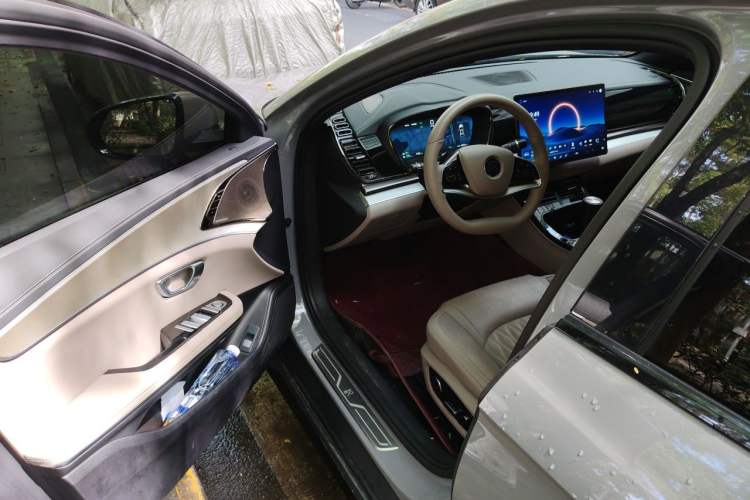 Used BYD Han 2025 DM-i Smart Drive 125KM Prestige Model