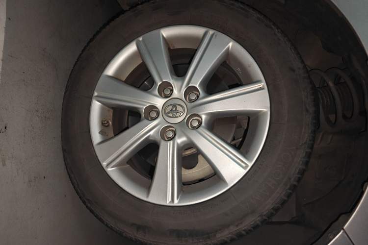 Used Toyota Verso 2014 Starlight 180E CVT Elite Edition
