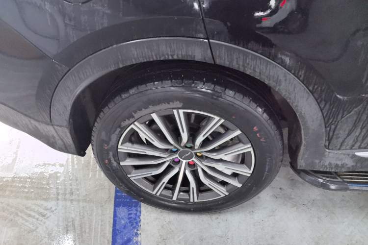 Used JETOUR X70 PLUS 2023 1.5T DCT Brave PLUS 5-Seater
