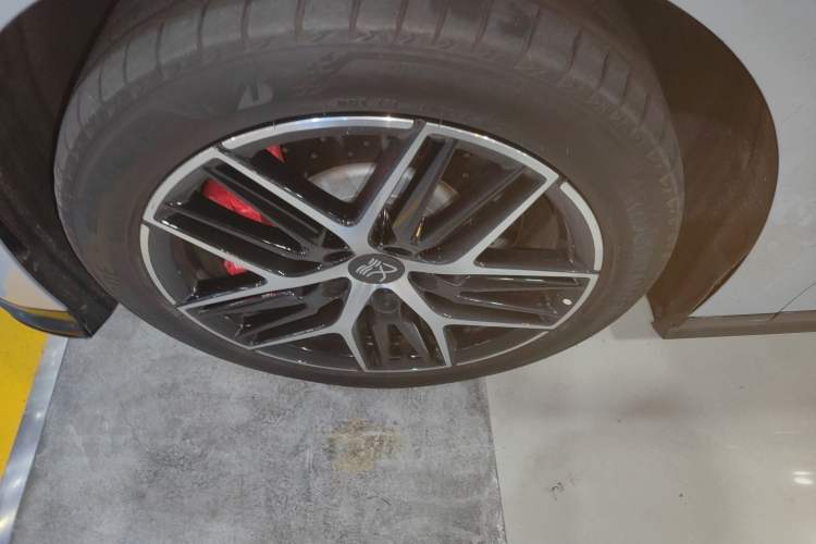 Used BYD Han L 2025 EV Four-Wheel Drive LiDAR Flagship Model