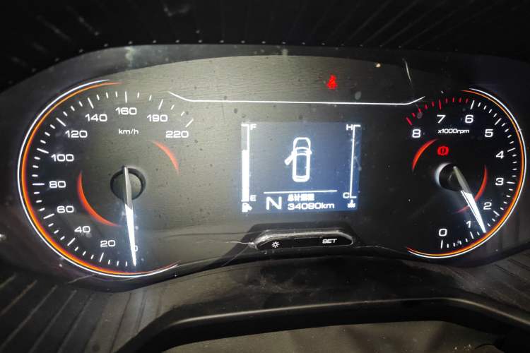 Used Wuling Jiachen 2022 1.5L Manual Comfort Edition
