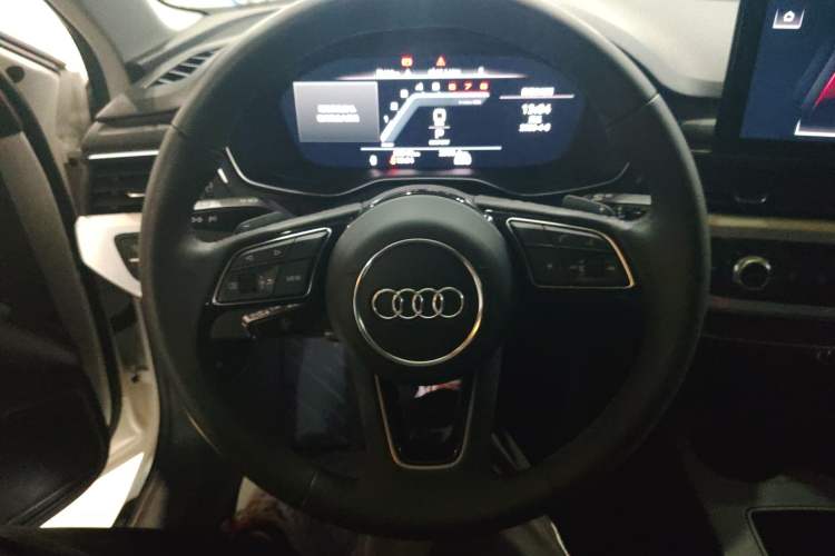 Used Audi A4L 2023 40 TFSI Fashion Dynamic Model
