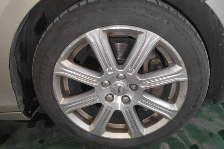 Used Volvo V40 2017 T3 Zhiya Edition
