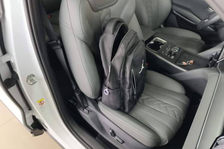 Used BYD Song L DM-i 2025 Intelligent Driving Version 112 km Beyond-Range Type
