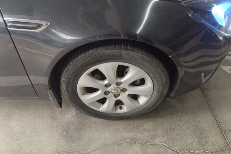 Used Buick Regal 2014 2.0L Leading Fashion Edition Exterior 4