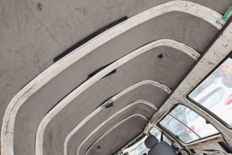 Used Jinbei Hiace 2014 2.0L 5th Generation Kuaiyunwang Business Version 4G21B
