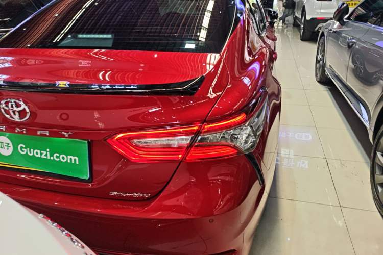 Used Toyota Camry 2019 Revised Version 2.0S Fēngshàng Edition