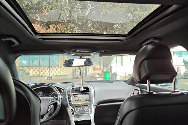 Used Lincoln MKX 2018 2.0T Two-Wheel Drive Deluxe Edition Headliner