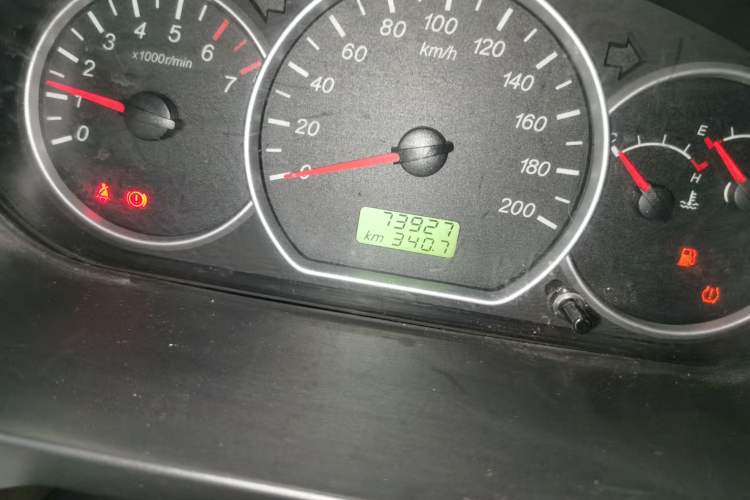 Used Wuling Hongguang 2020 1.2L S Base Model China VI LSI Odometer Close Up