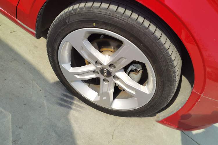 Used Audi A3 2019 Limousine 35 TFSI Ambition China V Right Front Wheel Hub