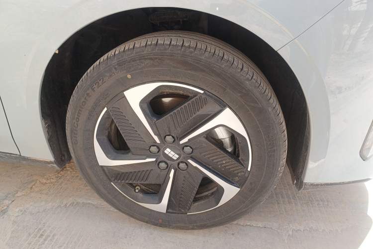 Used Geely Galaxy L6 2025 EM-i 140km Explorer+ Edition