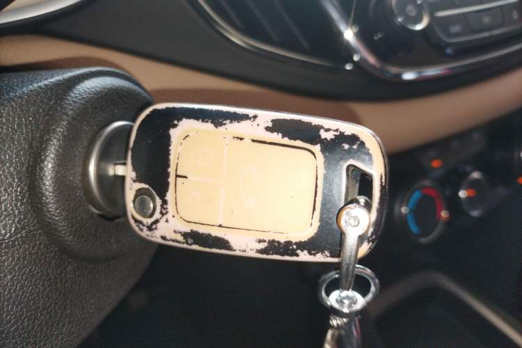 Used Chevrolet Monza 2022 320 Automatic Enjoyment Sunroof Version
