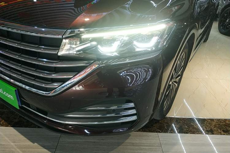 Used Volkswagen Viloran 2020 380TSI Prestige Edition