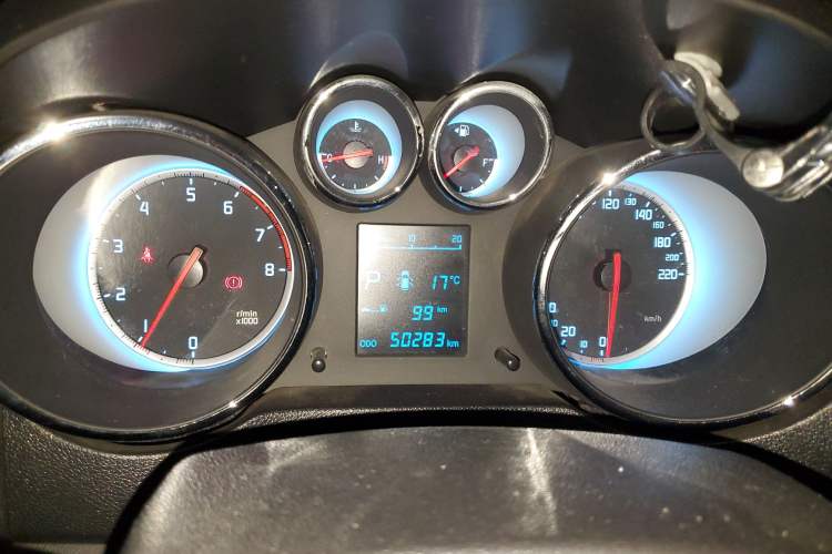 Used Changan CS35 2015 1.6L Automatic Luxury Model China IV Standard