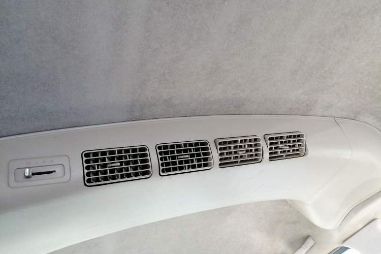 Used Wuling Rongguang 2011 1.2L Comfort Model
