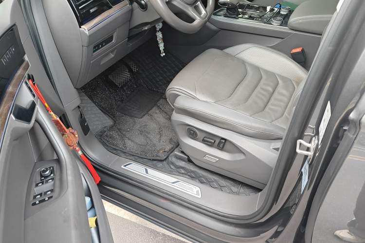 Used Volkswagen Touareg 2020 3.0 TSI Luxury Edition China VI