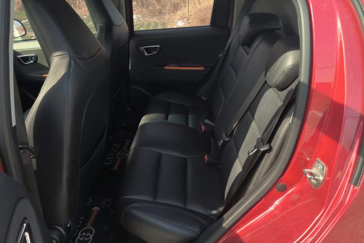 Used Geely Auto Vision X1 2017 1.3L Automatic Fun Edition
