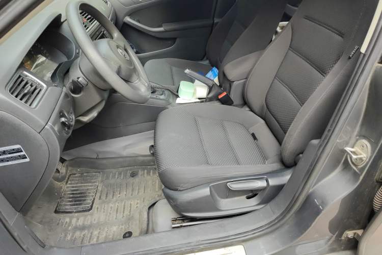 Used Volkswagen Sagitar 2012 1.6L Automatic Fashion Edition
