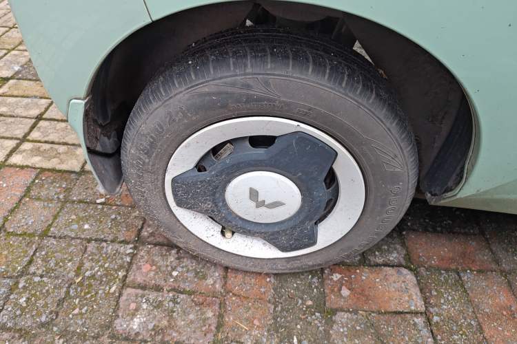 Used Wuling Hongguang MINIEV 2021 Macaron Premium Model – Lithium Iron Phosphate