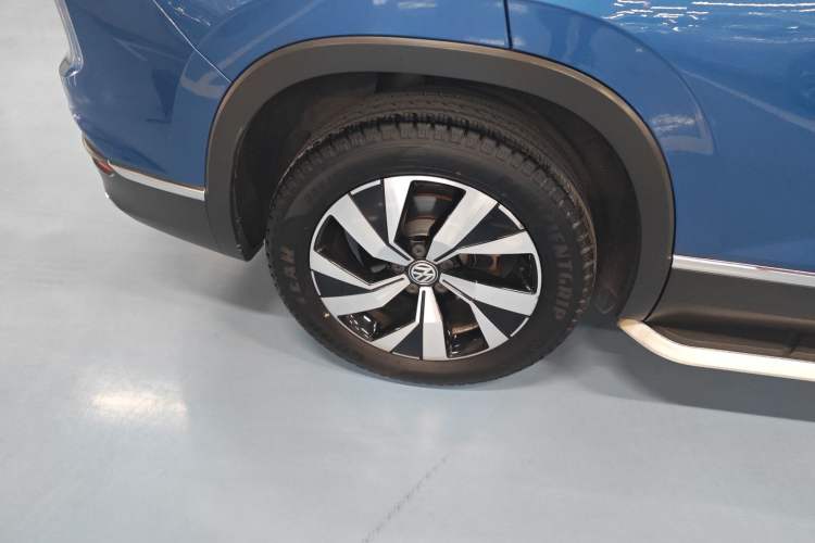 Used Volkswagen Tayron 2019 330TSI Two-Wheel-Drive Luxury Version China V Emission Standard
