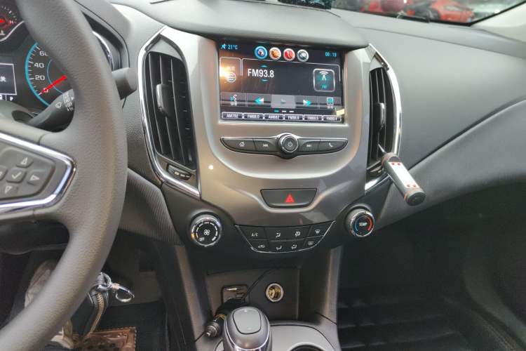 Used Chevrolet Cruze 2017 1.5L Automatic Xuanfeng Edition Audio And AC Panel