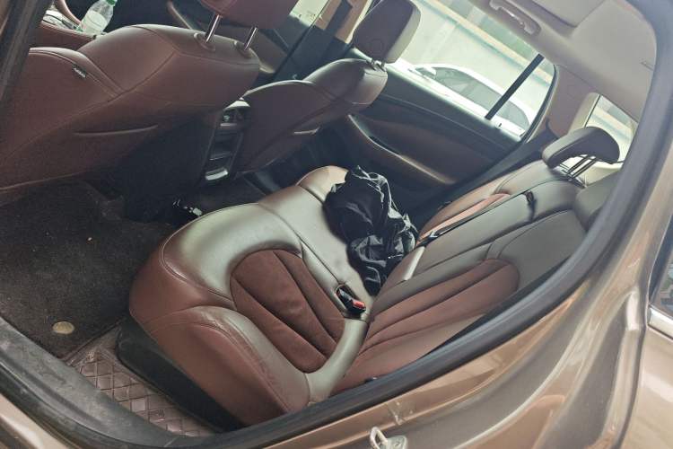 Used Buick Envision 2016 20T Two-Wheel-Drive Elite Model
