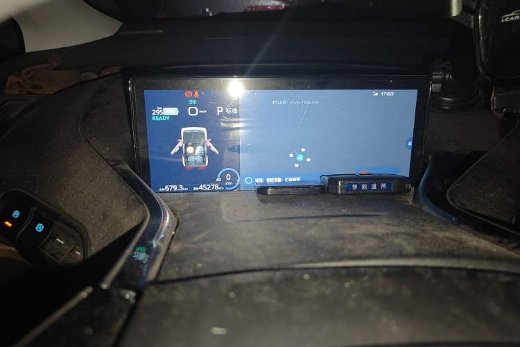 Used Baojun KiWi EV 2021 Artist Model Lithium Iron Phosphate