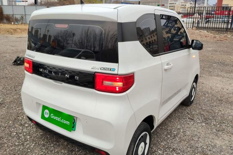 Used Wuling Hongguang MINIEV 2022 Easy Version Lithium Iron Phosphate